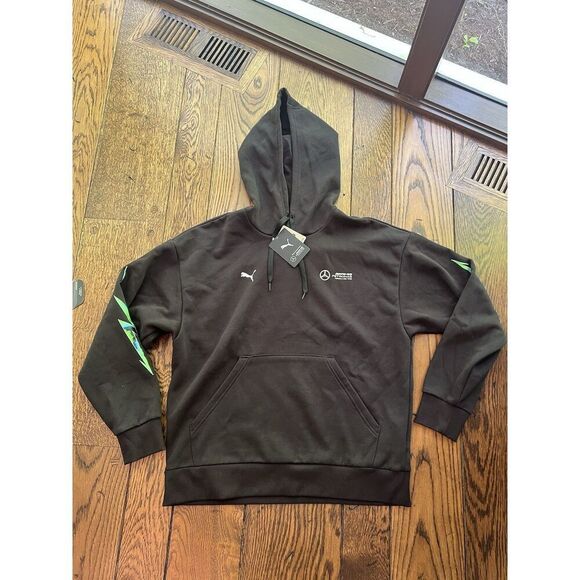Puma Mercedes AMG F1 Neon Energy Hoodie Black NWT Size Medium - Picture 1 of 6